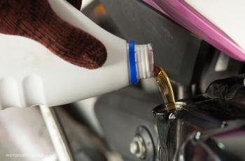 TDM Honda Sidomulyo berbagi info: Apa Tandanya Penguapan Oli Pada Mesin Motor?